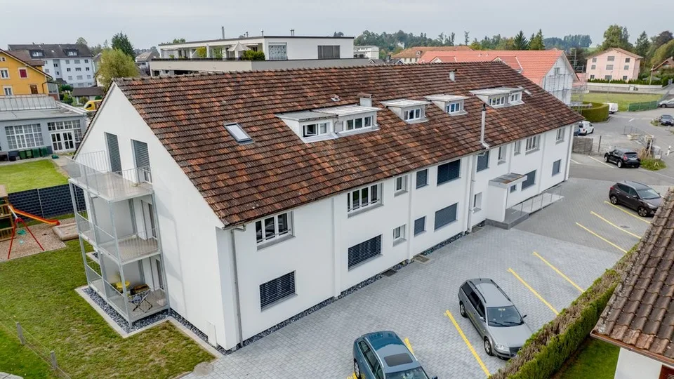 MODERNE UND CHARMANTE WOHNUNG SUCHT NACHMIETER