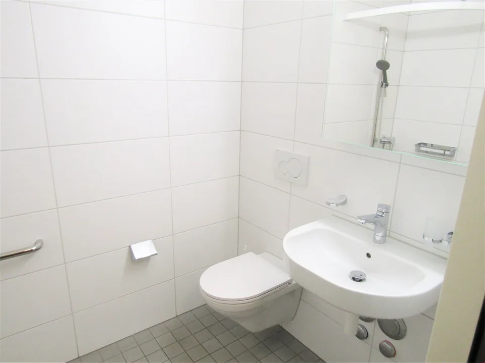 Appartements pour seniors à Muttenz, appartement 2.5 pièces avec balcon et ascenseur