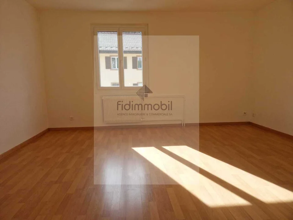 Sublimes 4.5 Zimmer mit Garten und Ankleidebereich