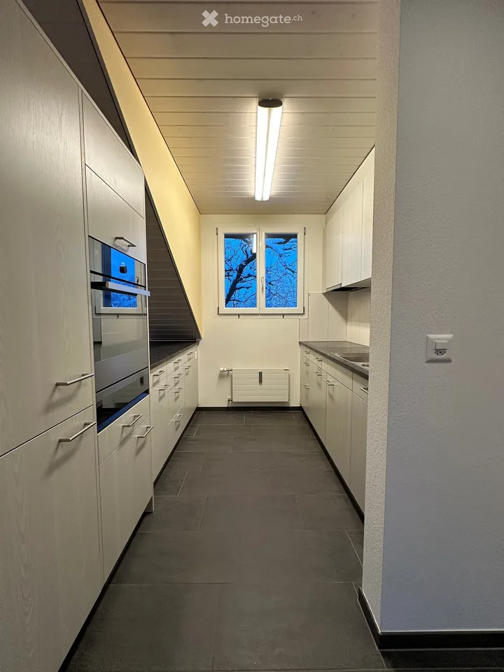 Appartement attrayant de 4,5 pièces sous les toits à St. Gallen