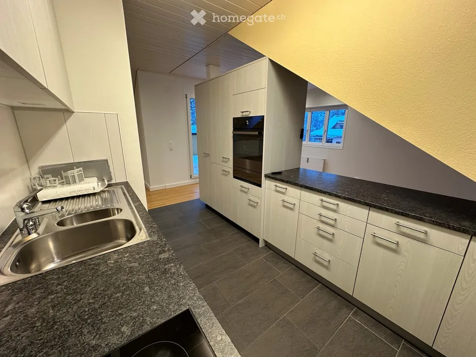 Appartement attrayant de 4,5 pièces sous les toits à St. Gallen