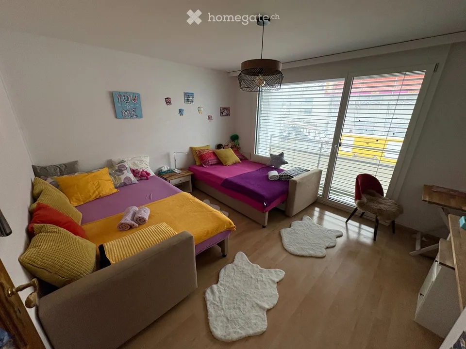 Helle 3.5 Zi Wohnung mit 3 Balkonen in Emmetten