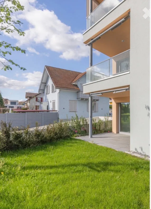 Appartamento moderno di 3,5 locali con giardino a Wohlen AG