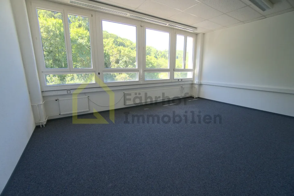 Espaces de bureau, de pratique et de stockage attractifs à Pratteln - 2 mois gratuits – photo 9 sur 13