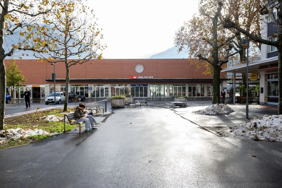 Verkaufsfläche von 99 m2, ideal an dem Bahnhof Sierre gelegen