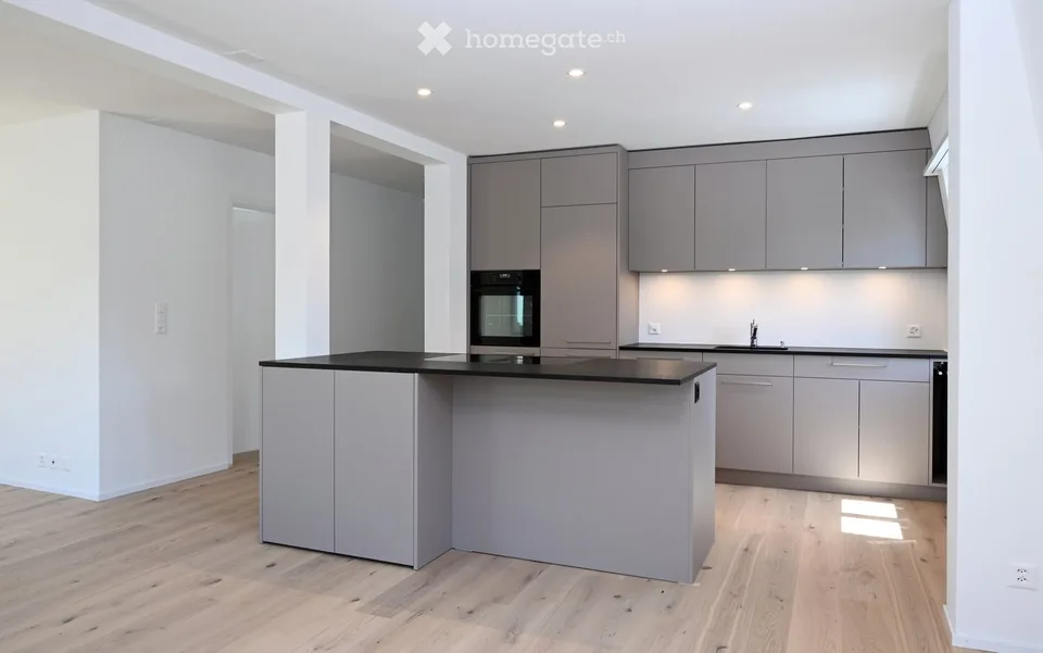 Renovated 4.5-room attic apartment in a beautiful, quiet location in Arbon