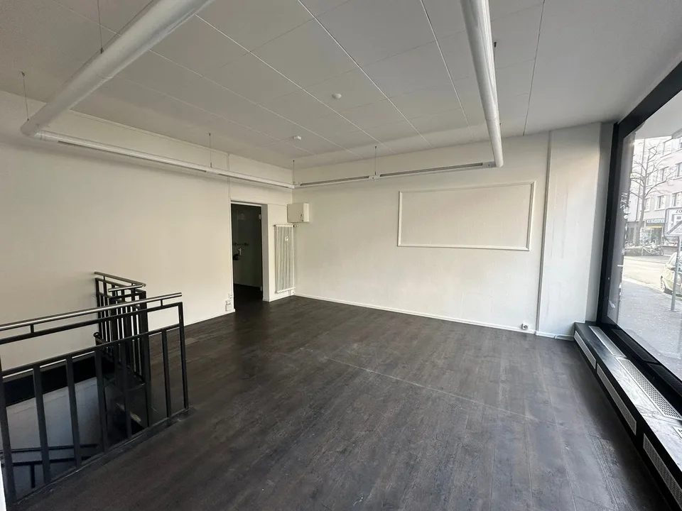 Espace commercial passionnant à vendre, bureau ou showroom dans un excellent emplacement