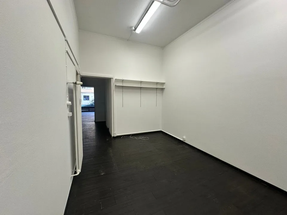 Espace commercial passionnant à vendre, bureau ou showroom dans un excellent emplacement