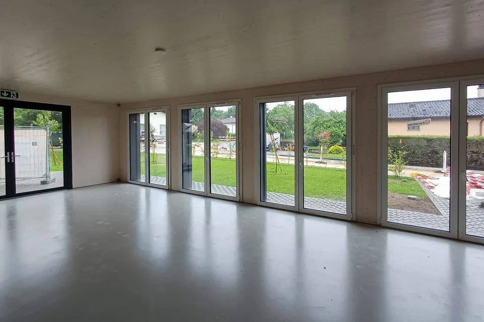 Werkstatt von 110 m2 im Erdgeschoss eines neuen Gebäudes