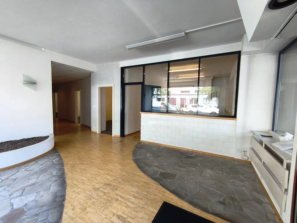 Uffici di classe eccelsa Più di 365 m² Posizione premium a Sion! – foto 12 di 13