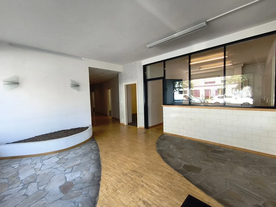 Uffici di classe eccelsa Più di 365 m² Posizione premium a Sion! – foto 11 di 13