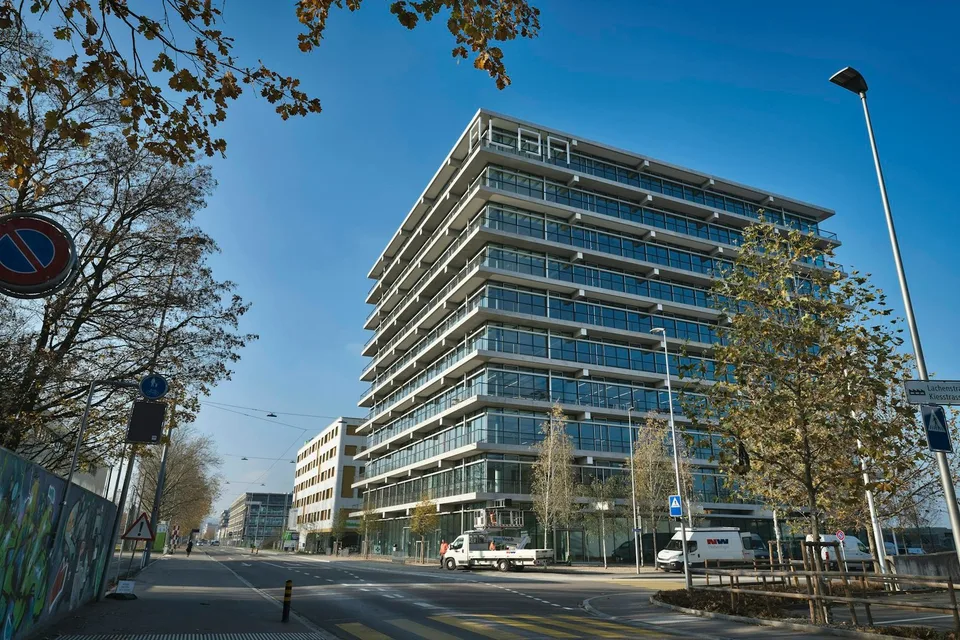 ALBA HAUS - 720 m² Raum für Performance & Begegnung - 720 m² im ALBA HAUS