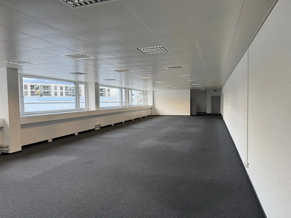 Ufficio in posizione ottimale a Chur-Ovest (opzionale con locali industriali/commerciali e/o spazio di stoccaggio)