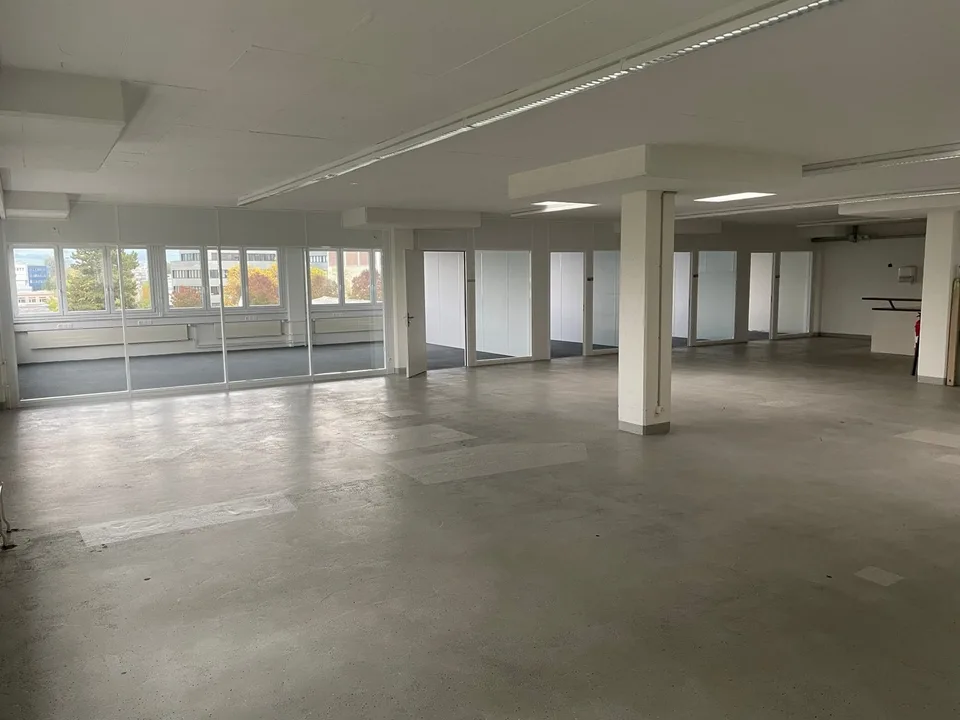Spazio per la Vostra Attività - Affittate Ora e Spostatevi!