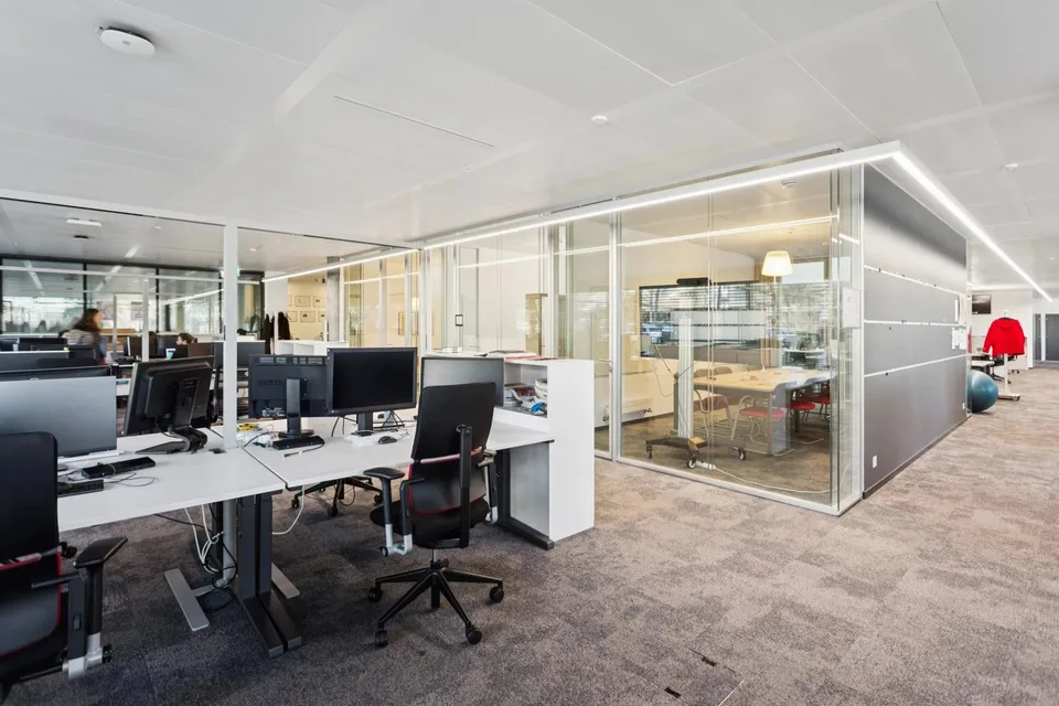 Rare opportunity in a strategic sector – photo 7 of 12