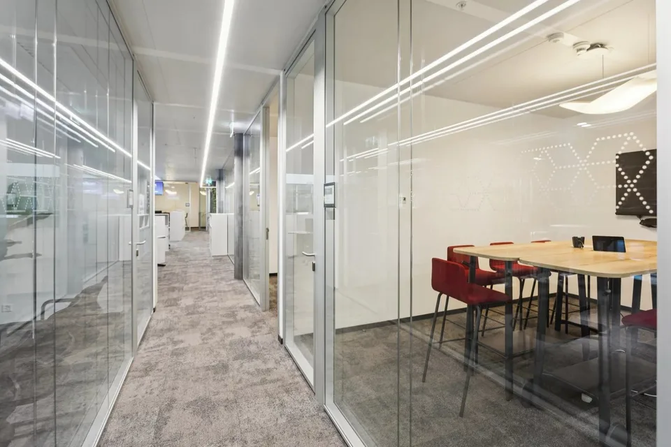 Rare opportunity in a strategic sector – photo 10 of 12
