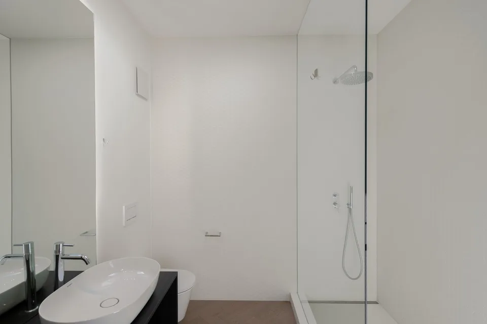 Traumhafte helle Wohnung mit voller Seesicht und 3 Terrassen