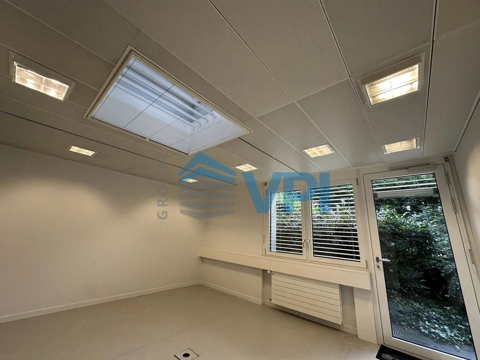 Surface commerciale de 570 m² au coeur de Nyon – Foto 8 von 13