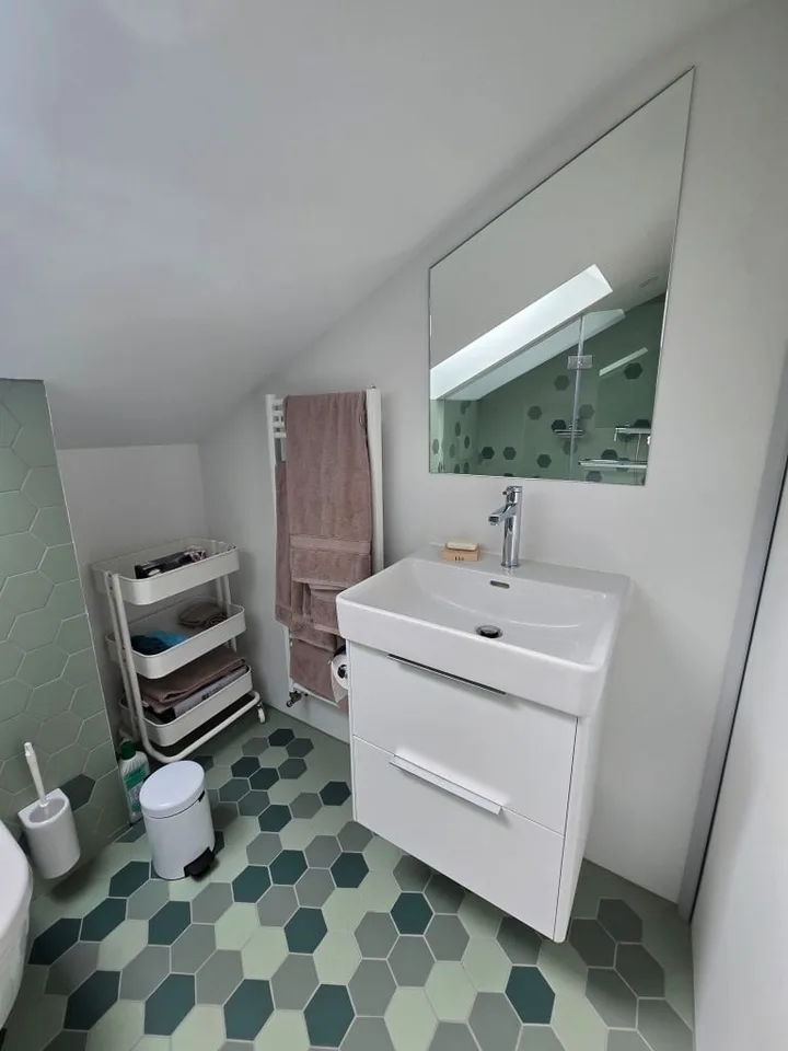 Charmante möblierte 2.5-Zimmer-Wohnung mit Stadtblick in Basel