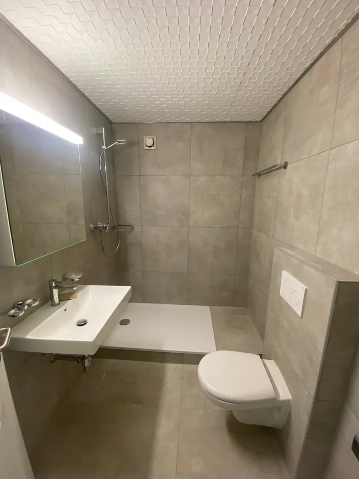 Charmantes Duplextwo-Raum-Wohnung mit 4 Zimmern in Couvet – Foto 6 von 11
