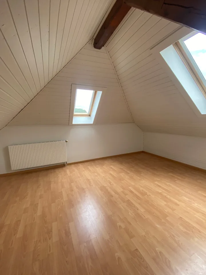 Charmantes Duplextwo-Raum-Wohnung mit 4 Zimmern in Couvet – Foto 9 von 11