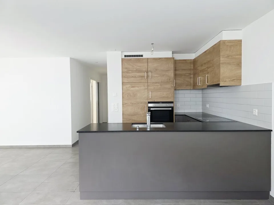 Appartamento 3.5 locali a CHF 1'950.-/mese spese incluse