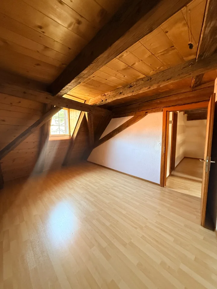 FRIBOURG - PLACE DU PETIT-ST-JEAN 39 - CHARMANT APPARTEMENT - 4.5 – photo 10 sur 13