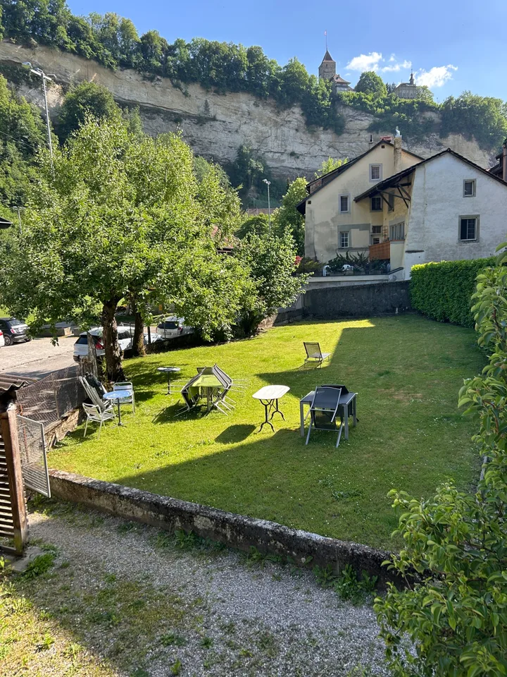 FRIBOURG - PLACE DU PETIT-ST-JEAN 39 - CHARMANT APPARTEMENT - 4.5 – photo 12 sur 13