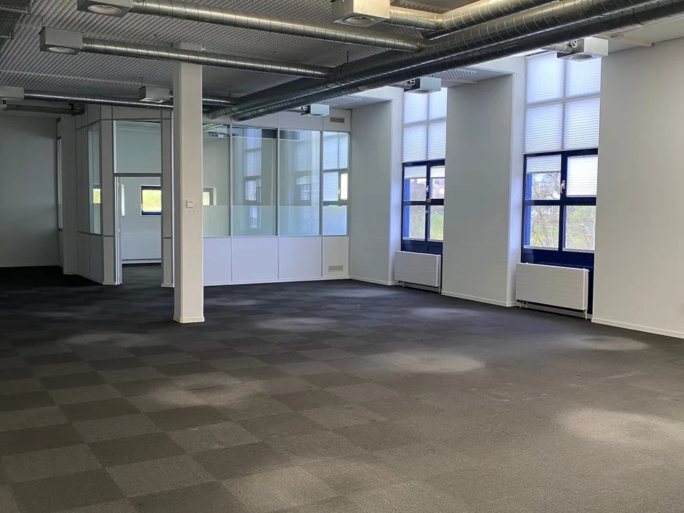 Büroflächen über 1'900m2 im Oberbüren zu vermieten – Foto 7 von 7