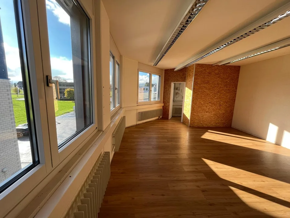 Schöne & Zentrale Bürofläche zu Vermieten – Foto 7 von 11
