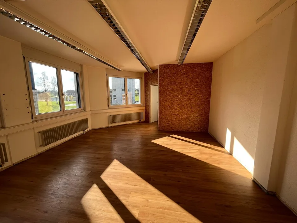 Schöne & Zentrale Bürofläche zu Vermieten – Foto 9 von 11