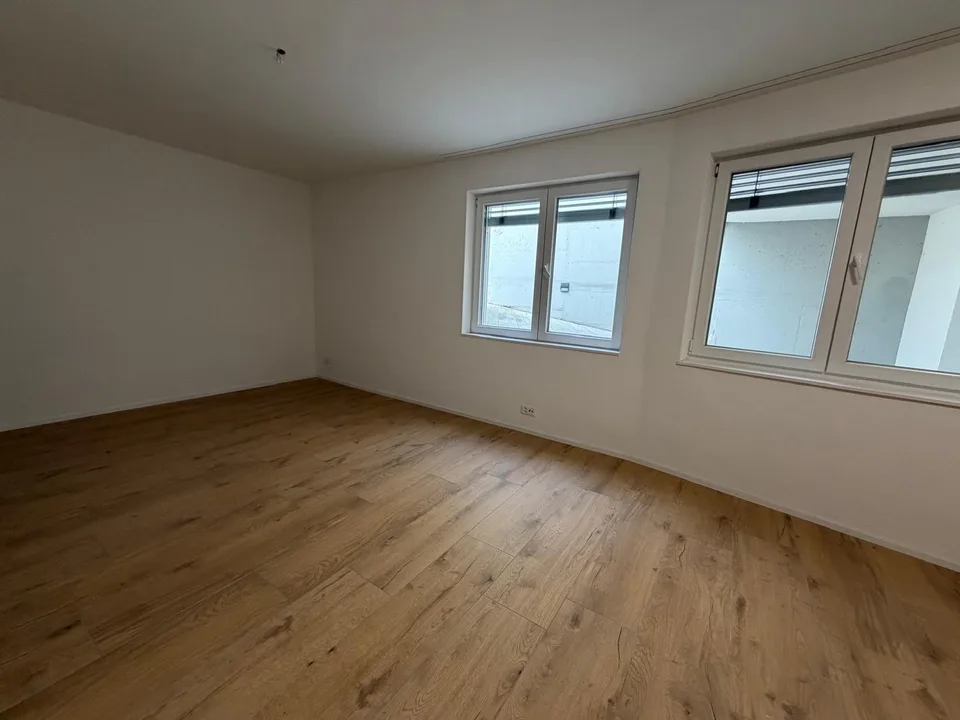 Bureau moderne au sous-sol – Schaffhausen, Thayngerstrasse 40