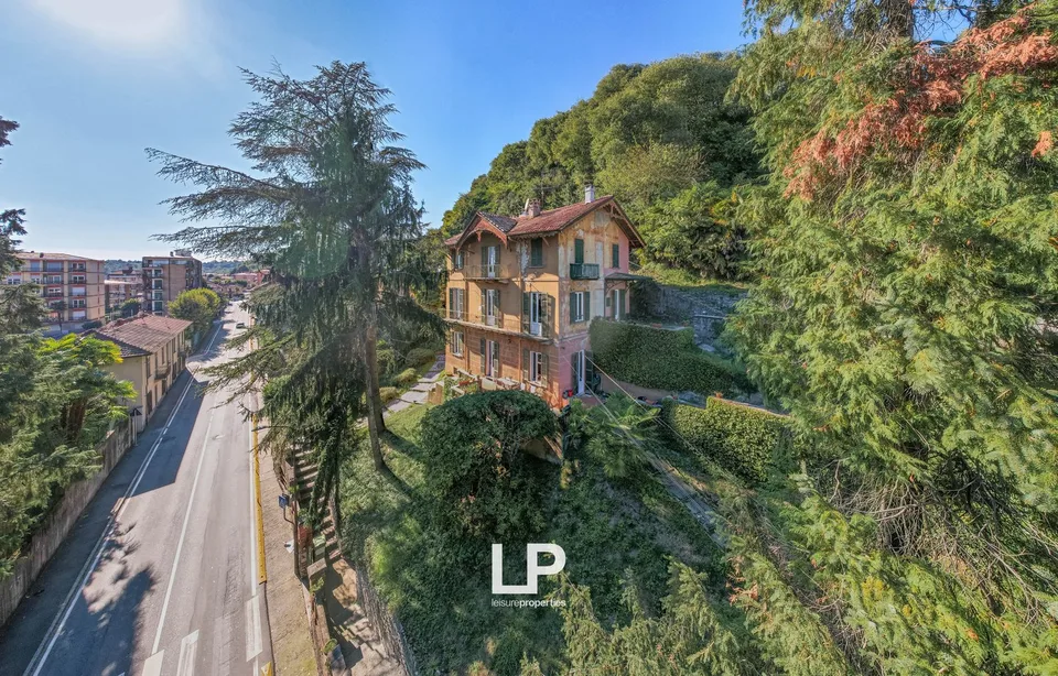 Villa Arona – foto 12 di 30