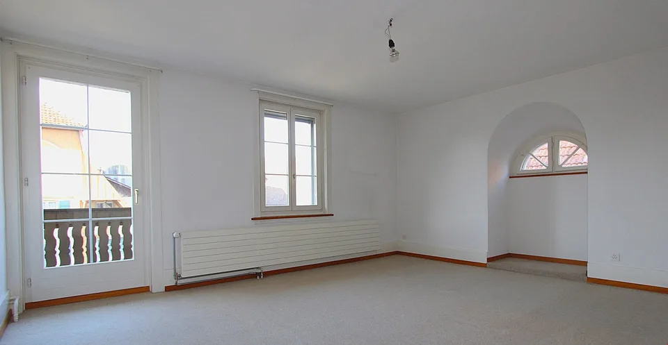 GRANDE MAISON UNIFAMILIALE OU BIFAMILIALE EN CENTRE-VILLE – photo 12 sur 16