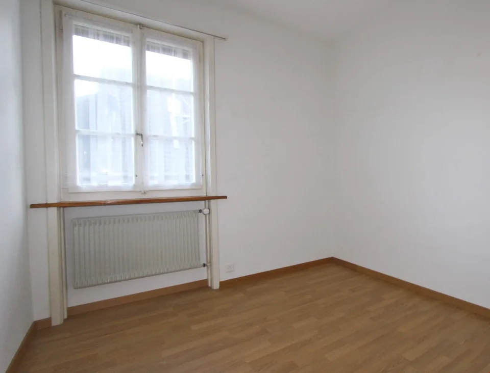 GRANDE MAISON UNIFAMILIALE OU BIFAMILIALE EN CENTRE-VILLE – photo 10 sur 16