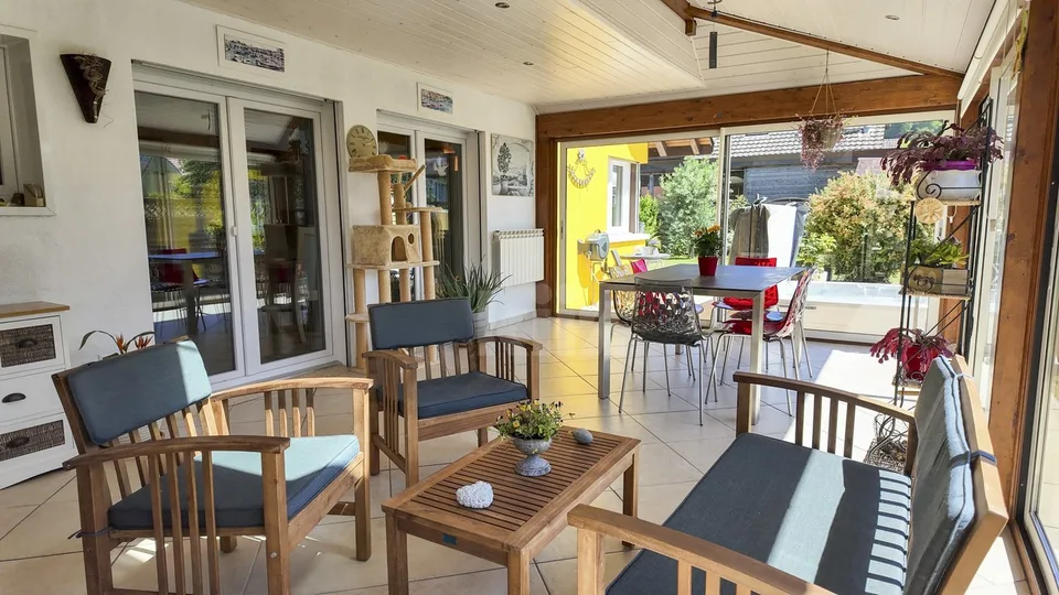 Einzigartiges Einfamilienhaus mit Vier-Jahreszeiten-Veranda