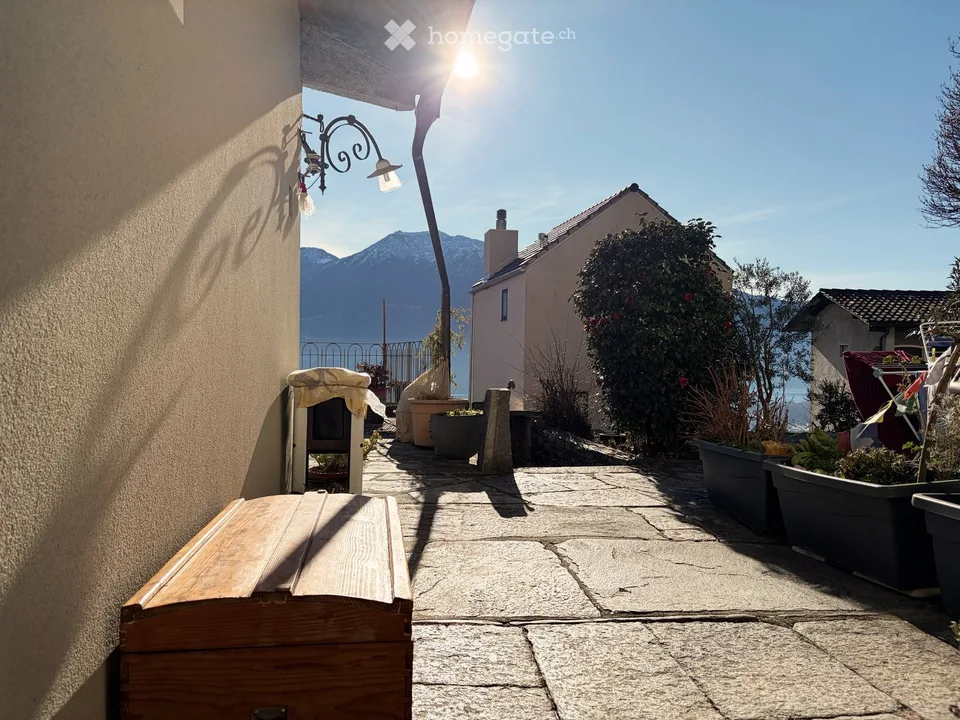 Palazzo Haus mit Seeblick und Studio - Casa in stile palazzo con vista lago e studio indipendente