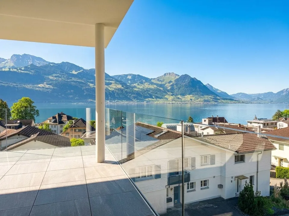 Maisonette di 5,5 locali con vista sul lago inobstructabile, Gersau