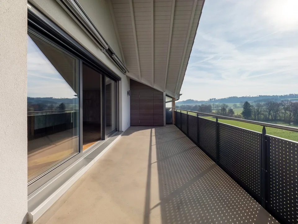 Mansarda 5.5 locali con grande terrazza e ripostiglio – 198 m² abitabili