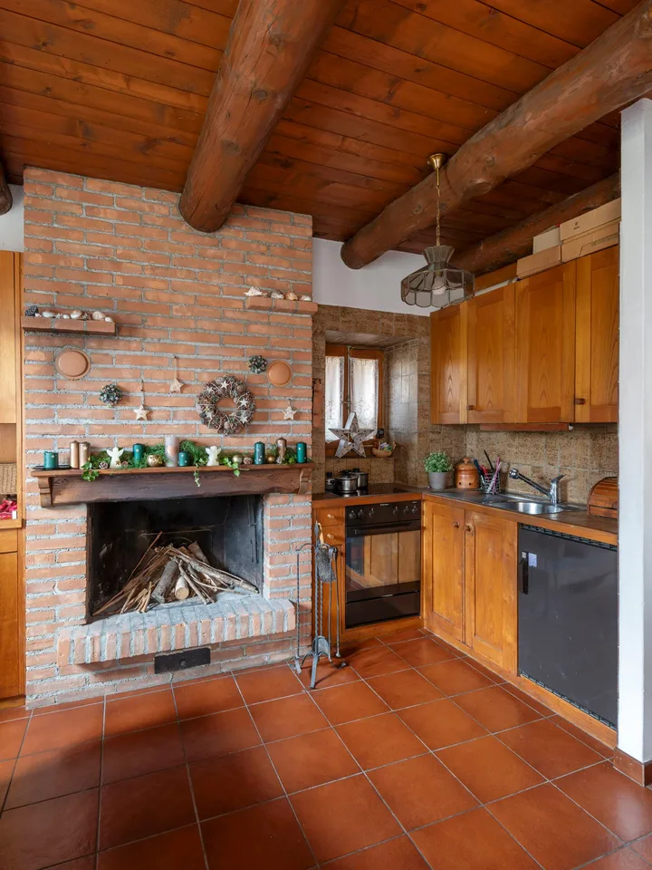 Vendesi caratteristica casa di nucleo Iseo – foto 10 di 17