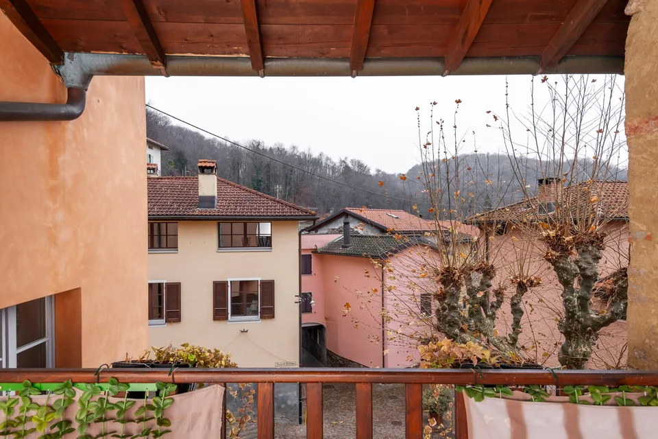 Vendesi caratteristica casa di nucleo Iseo – foto 15 di 17