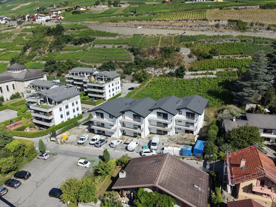 Appartamento nuovo di 3,5 locali con vista panoramica a Conthey