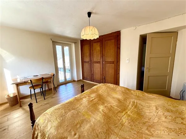 Centovalli-Palagnedra-Crupp: Casa 8 locali