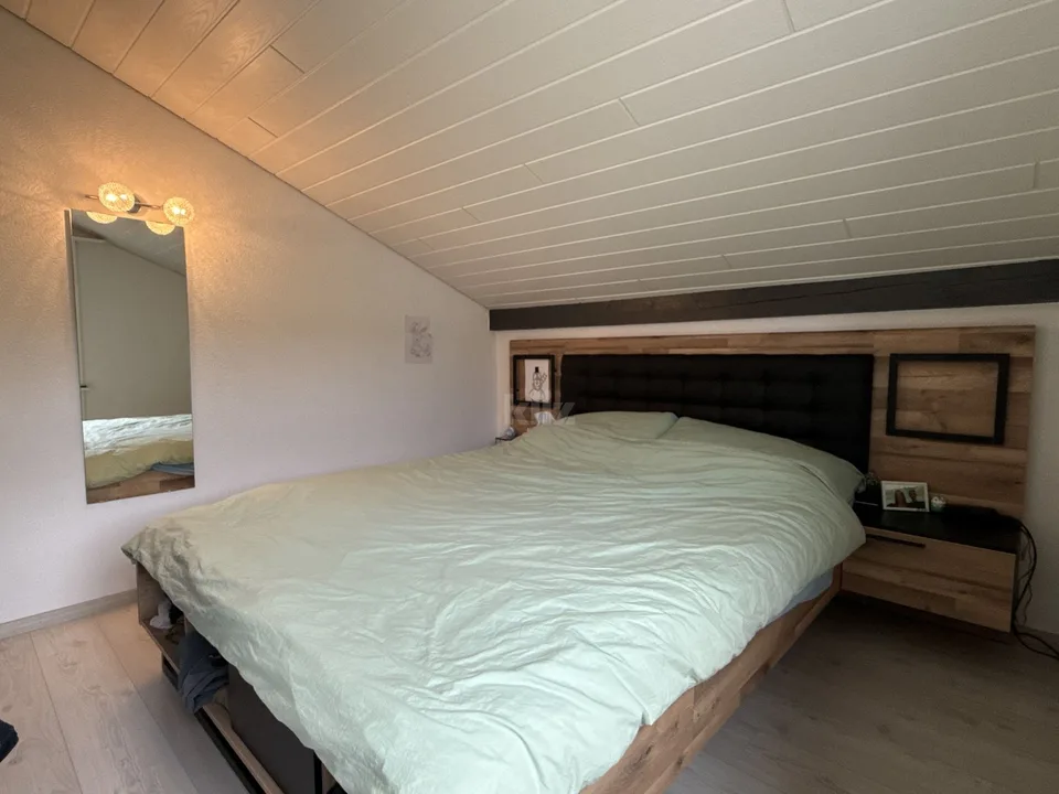 Charmante maison de 3 appartements avec jardin et piscine – photo 11 sur 13