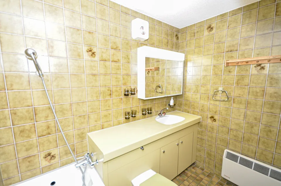 RESERVED Charming 2.5-room apartment – photo 7 of 13