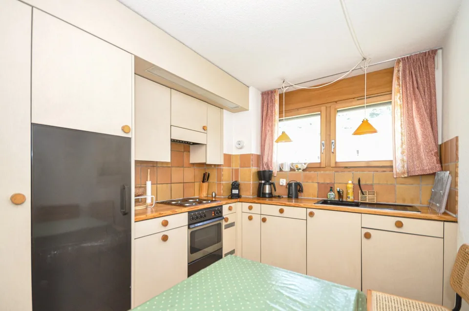 Charmante 2.5-Zimmer-Wohnung mit Balkon in Scuol