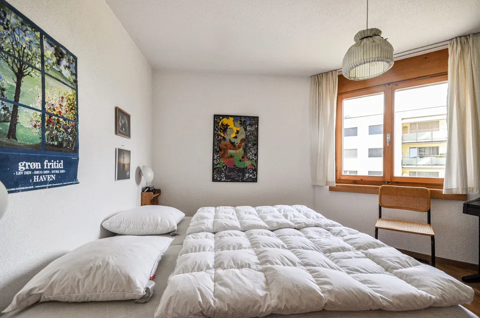 Charmante 2.5-Zimmer-Wohnung mit Balkon in Scuol