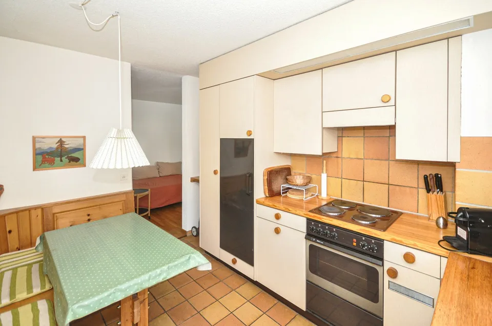 Charmante 2.5-Zimmer-Wohnung mit Balkon in Scuol