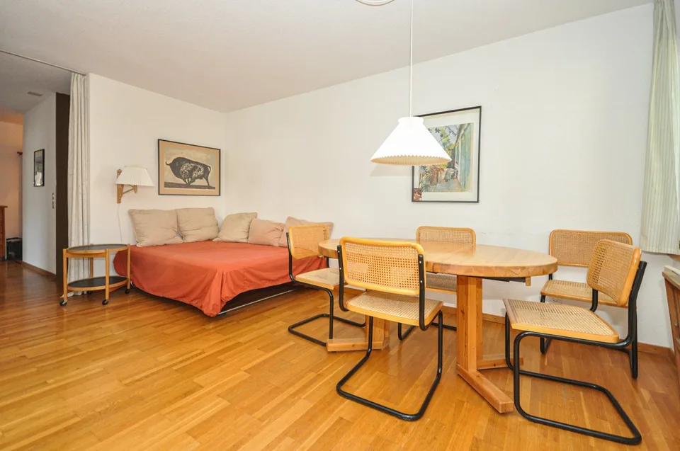RESERVED Charming 2.5-room apartment – photo 10 of 13