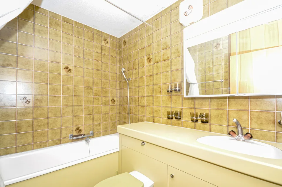RESERVED Charming 2.5-room apartment – photo 6 of 13
